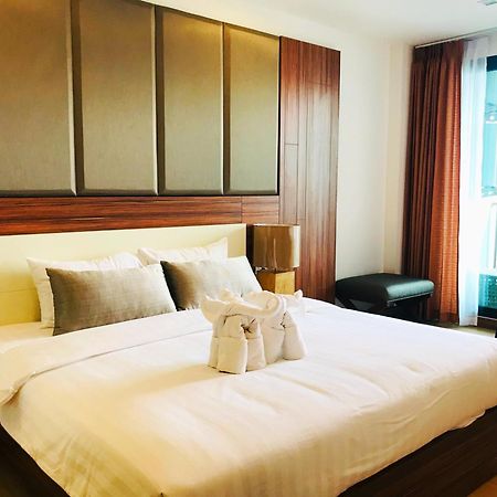 The Astra Suites Chiang Mai Exterior photo