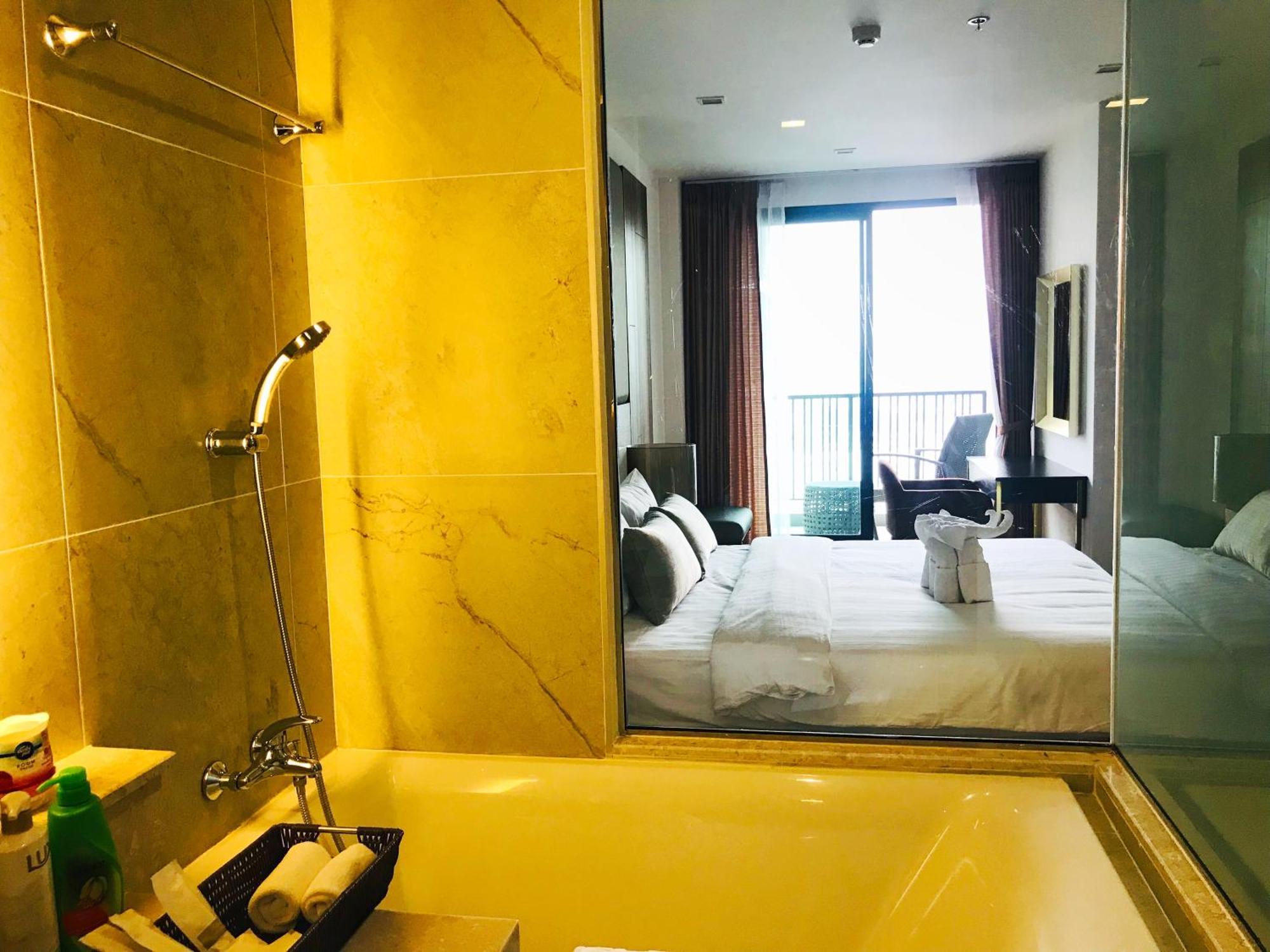 The Astra Suites Chiang Mai Exterior photo