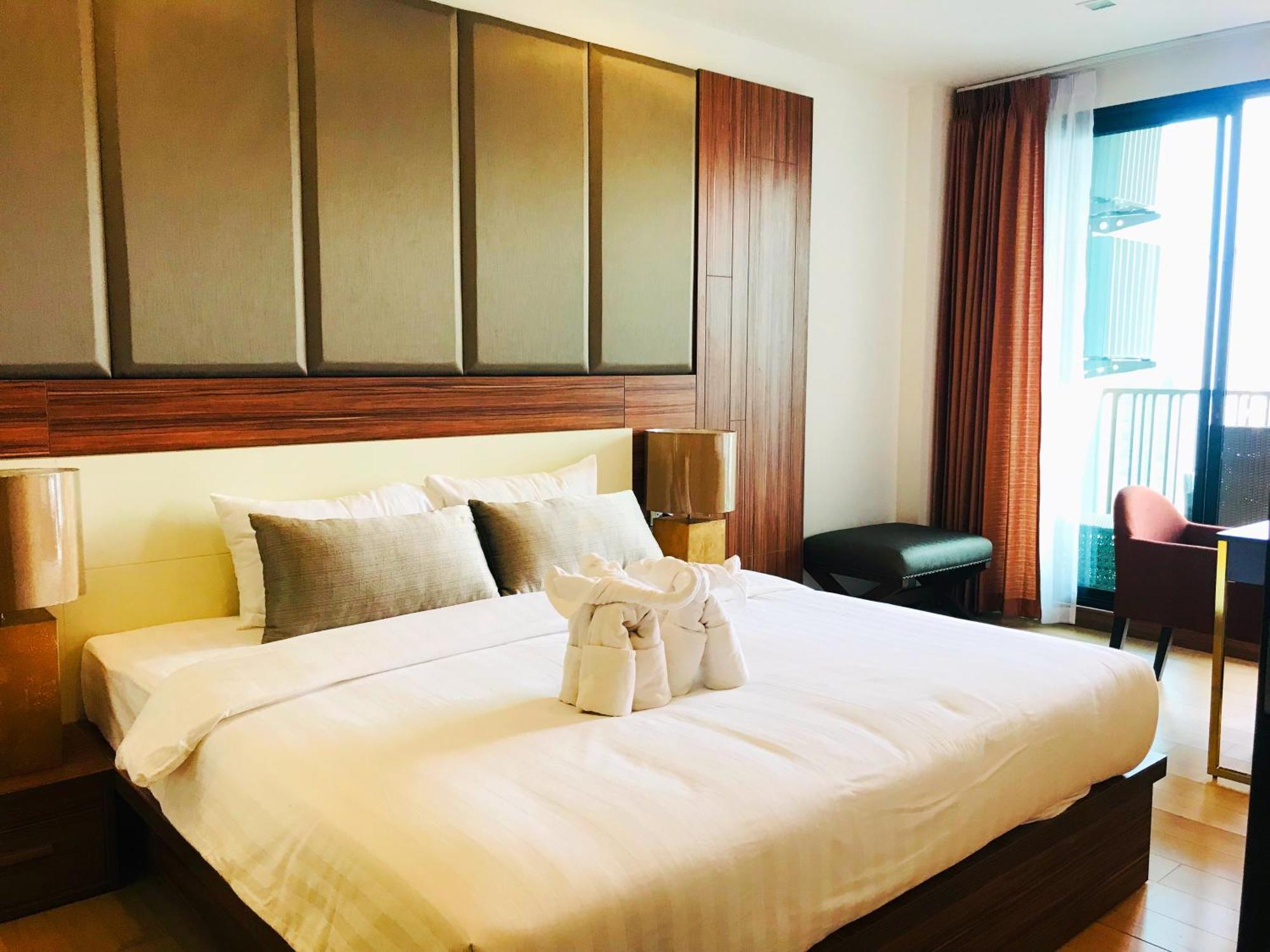 The Astra Suites Chiang Mai Exterior photo